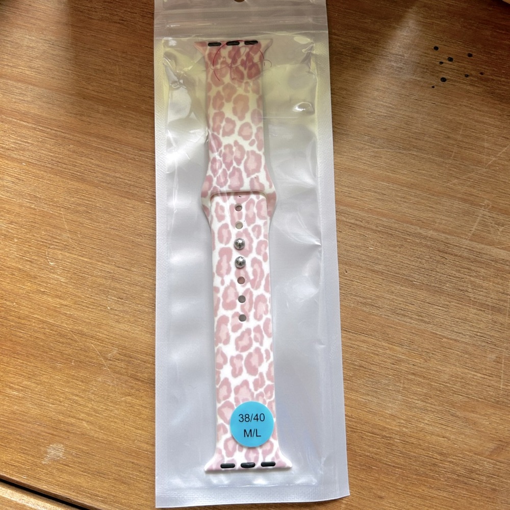 💚3/$20 Pink Leopard Print Fancy Bands Silicone Band for Apple Watch. NIP